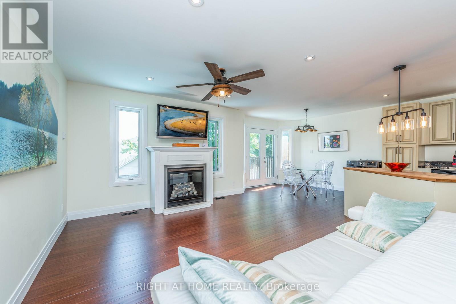 11 Ottaway Avenue, Barrie (Wellington), Ontario  L4M 2W6 - Photo 15 - S12498048