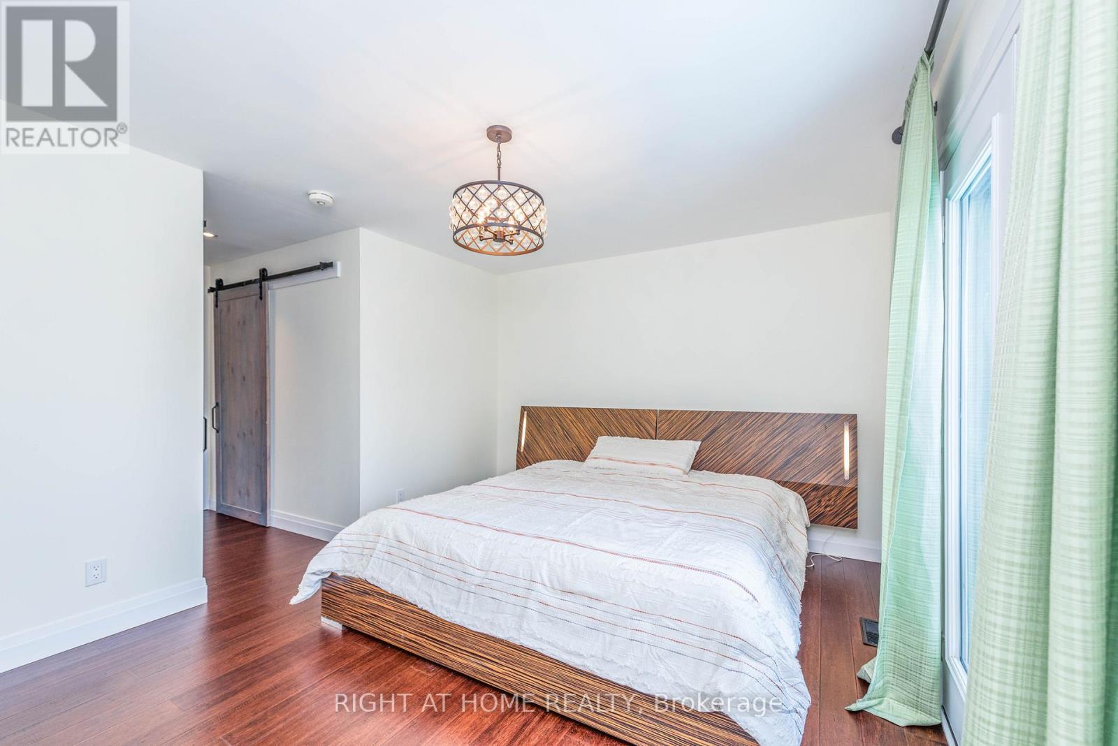 11 Ottaway Avenue, Barrie (Wellington), Ontario  L4M 2W6 - Photo 31 - S12498048