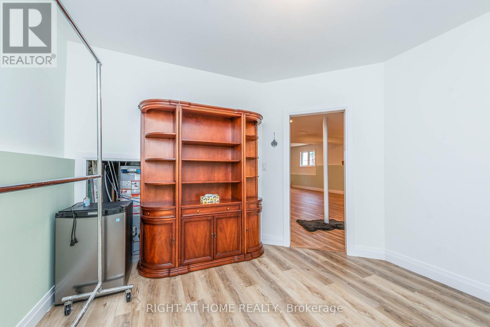 11 Ottaway Avenue, Barrie (Wellington), Ontario  L4M 2W6 - Photo 44 - S12498048