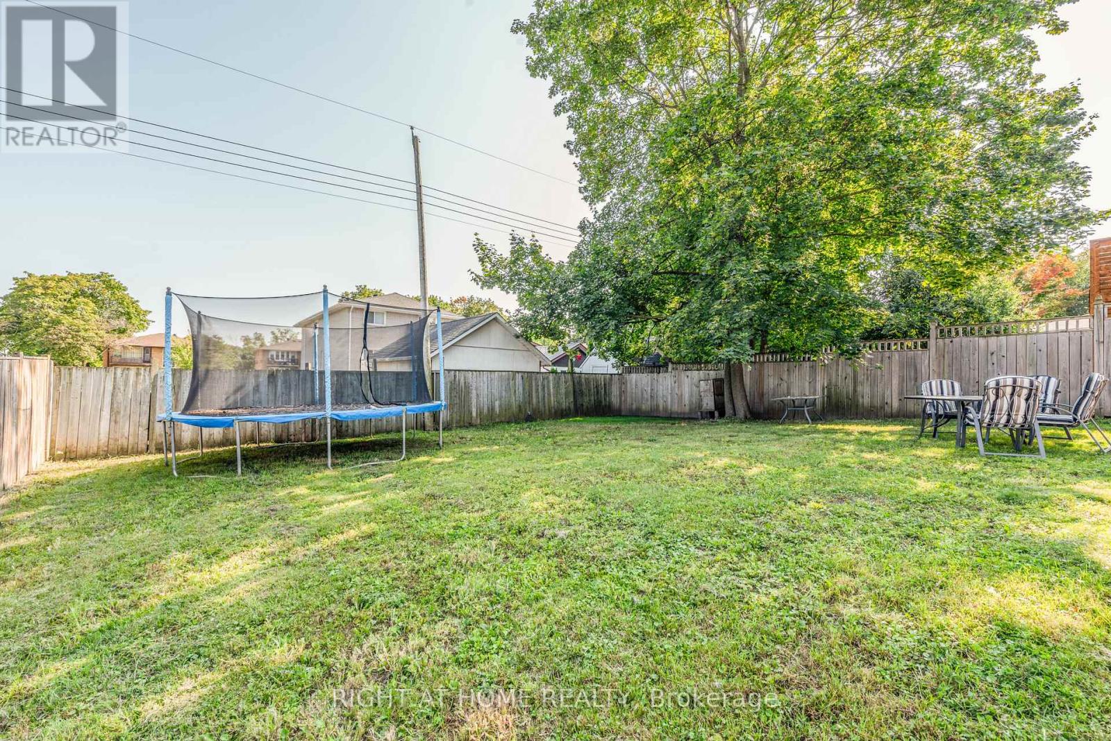 11 Ottaway Avenue, Barrie (Wellington), Ontario  L4M 2W6 - Photo 48 - S12498048