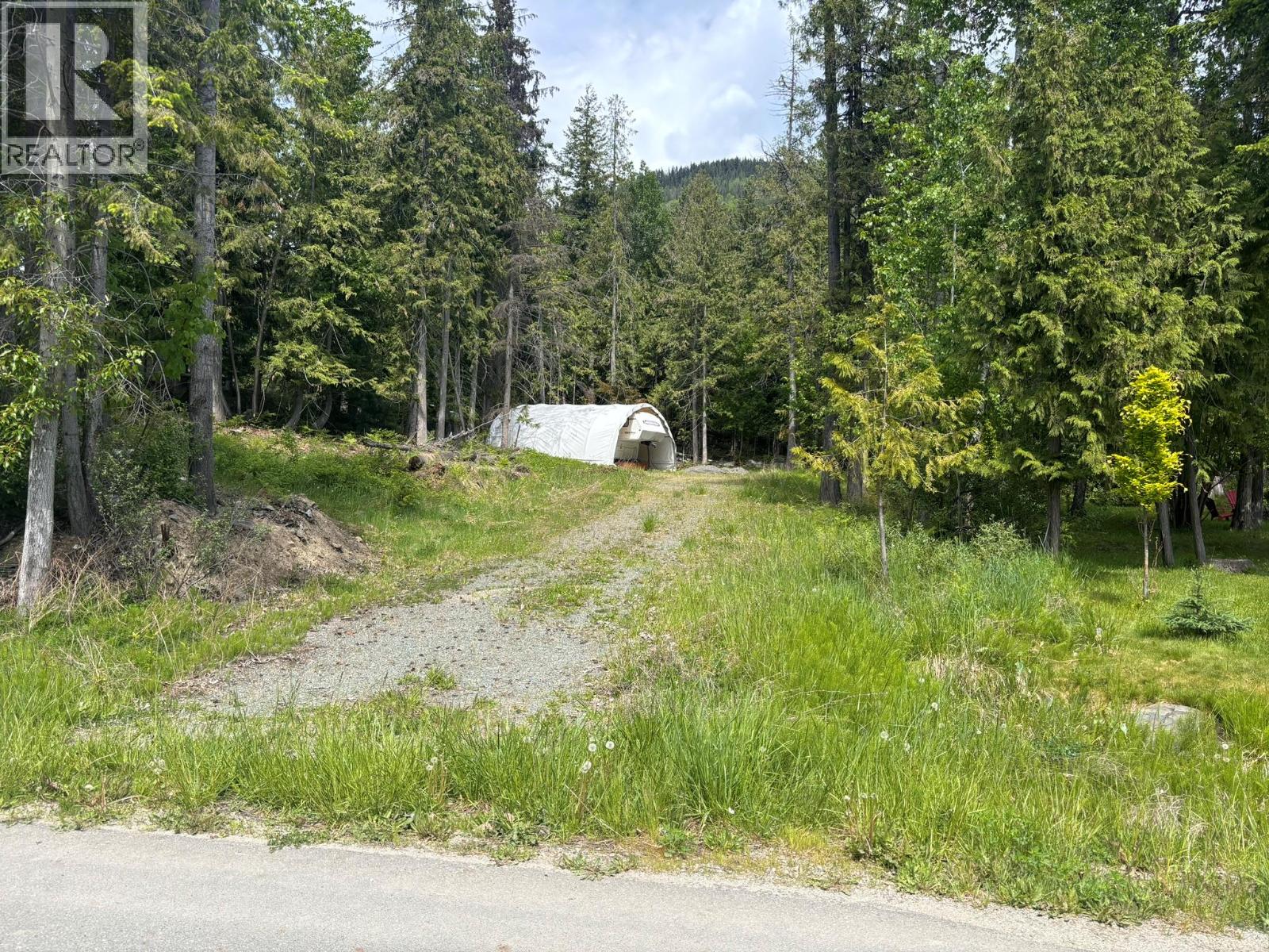 7399 Estate Drive, Anglemont, British Columbia
