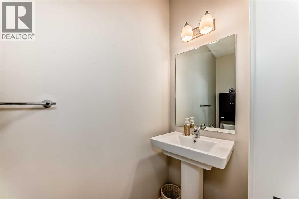 23 Belgian Link, Cochrane, Alberta  T4C 0M3 - Photo 12 - A2247720