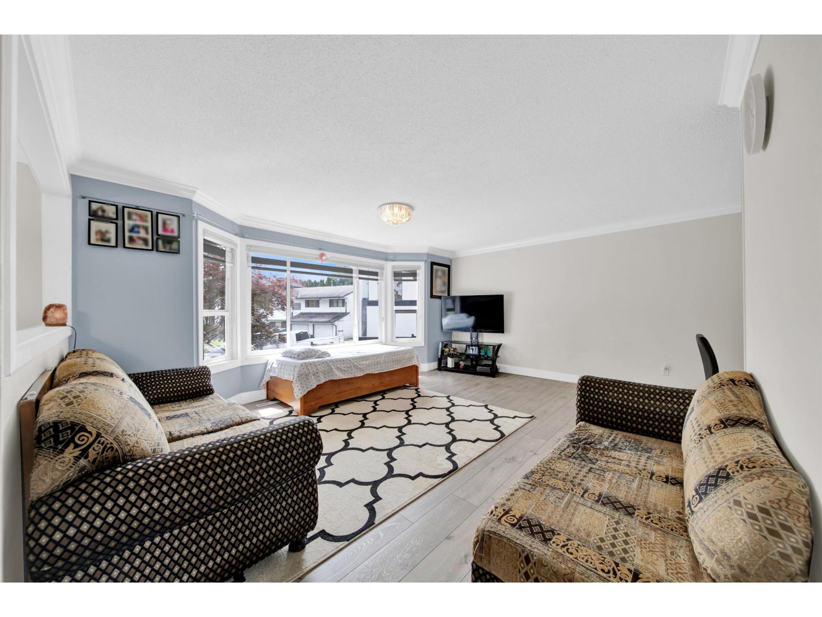 9088 146a Street, Surrey, British Columbia  V3R 6X7 - Photo 4 - R3045158