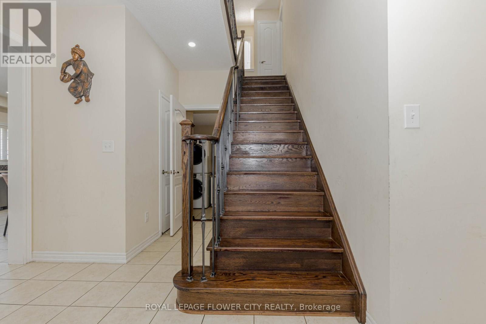 49 Squire Ellis Drive, Brampton, Ontario  L6P 4C2 - Photo 18 - W12498018