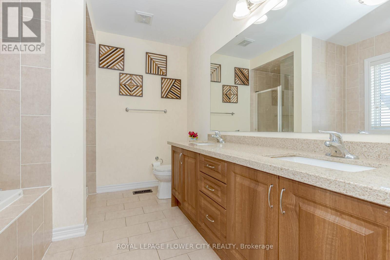 49 Squire Ellis Drive, Brampton, Ontario  L6P 4C2 - Photo 21 - W12498018