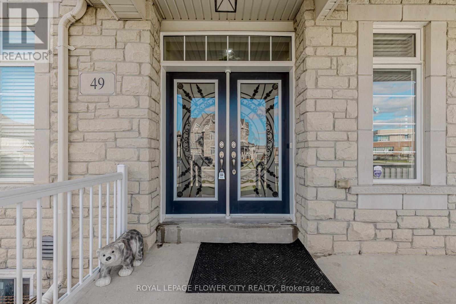 49 Squire Ellis Drive, Brampton, Ontario  L6P 4C2 - Photo 4 - W12498018