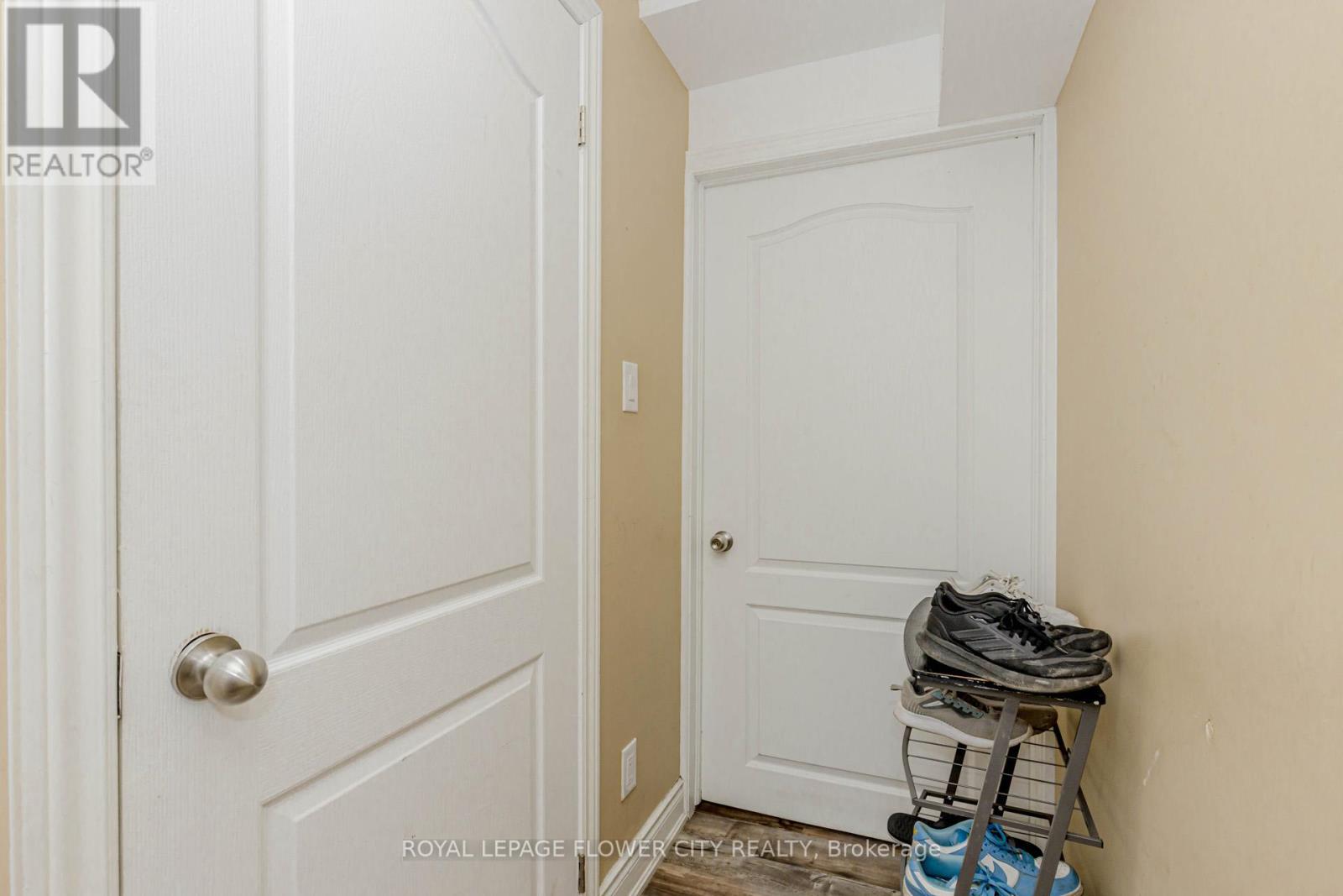 49 Squire Ellis Drive, Brampton, Ontario  L6P 4C2 - Photo 43 - W12498018