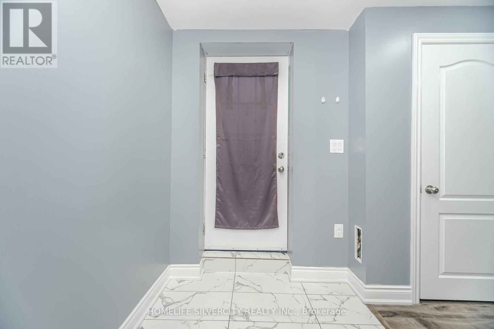 Bsmt - 25 Lyle Way, Brampton, Ontario  L6X 5P8 - Photo 8 - W12498026