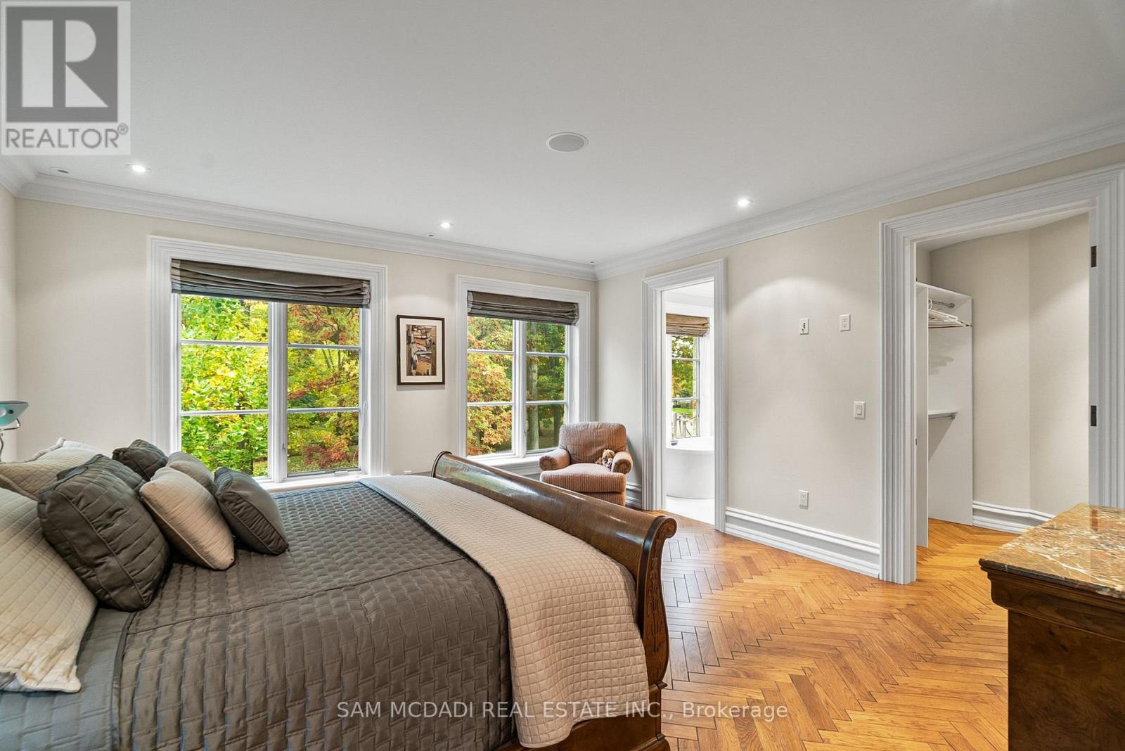 1343 Blythe Road, Mississauga (Sheridan), Ontario  L5H 2C2 - Photo 30 - W12498050