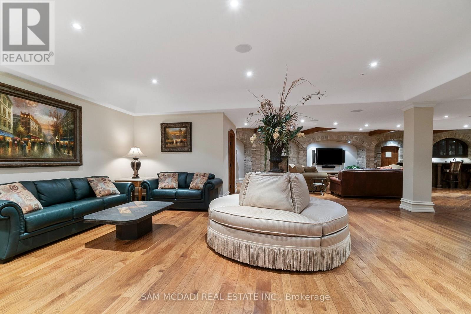 1343 Blythe Road, Mississauga (Sheridan), Ontario  L5H 2C2 - Photo 41 - W12498050