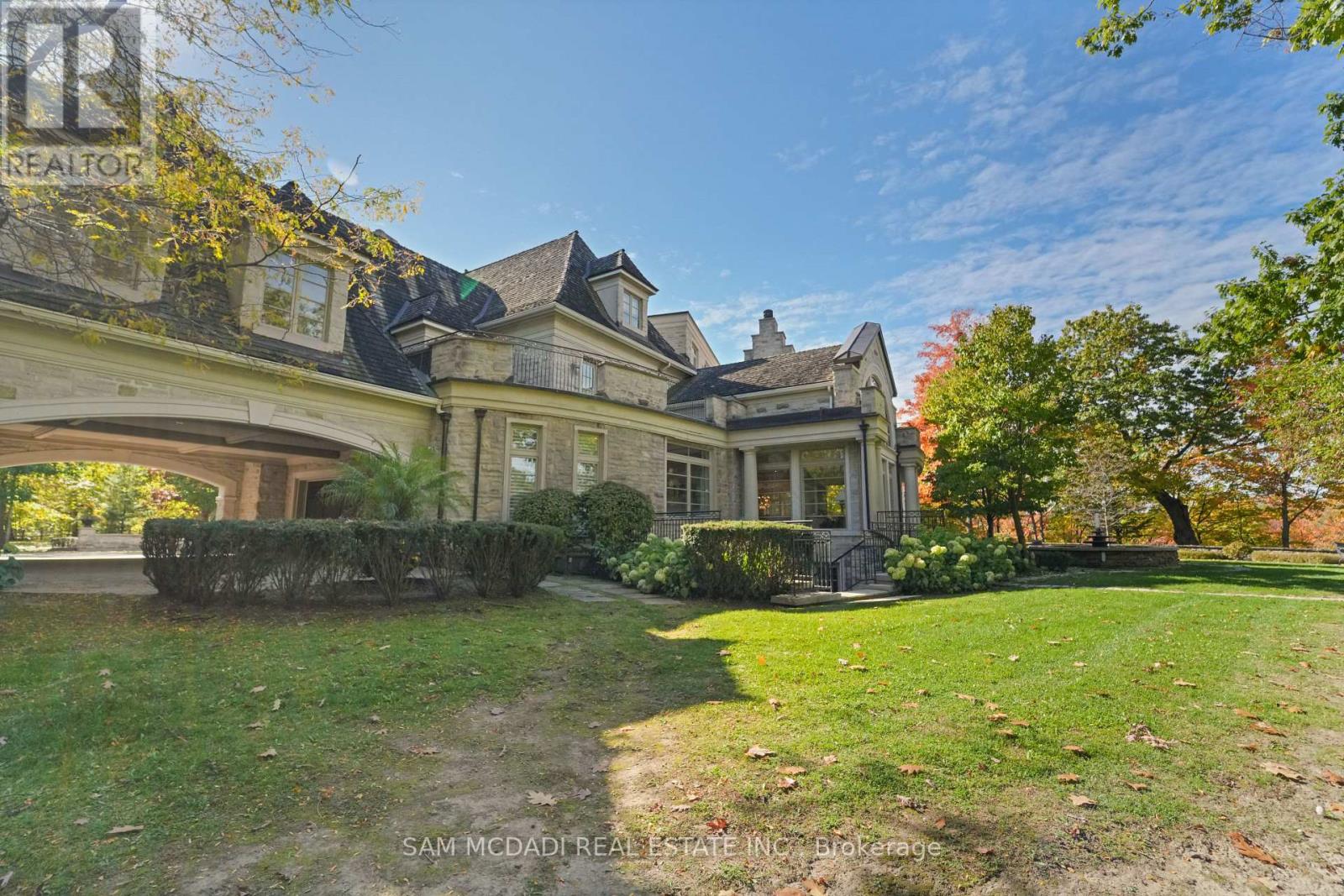 1343 Blythe Road, Mississauga (Sheridan), Ontario  L5H 2C2 - Photo 46 - W12498050