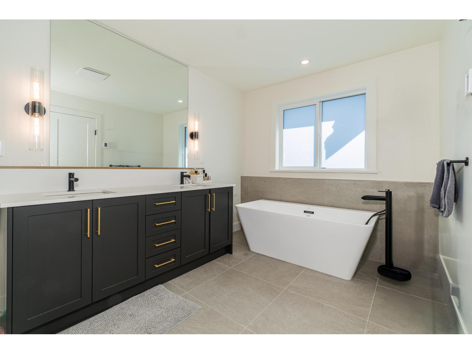 19656 76b Avenue, Langley, British Columbia  V2Y 3T4 - Photo 19 - R3063527