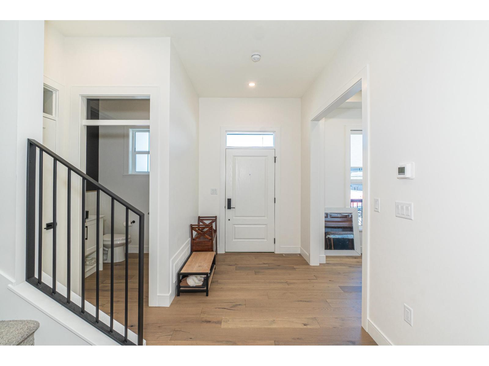 19656 76b Avenue, Langley, British Columbia  V2Y 3T4 - Photo 3 - R3063527