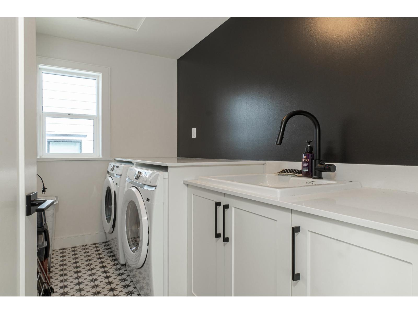 19656 76b Avenue, Langley, British Columbia  V2Y 3T4 - Photo 21 - R3063527