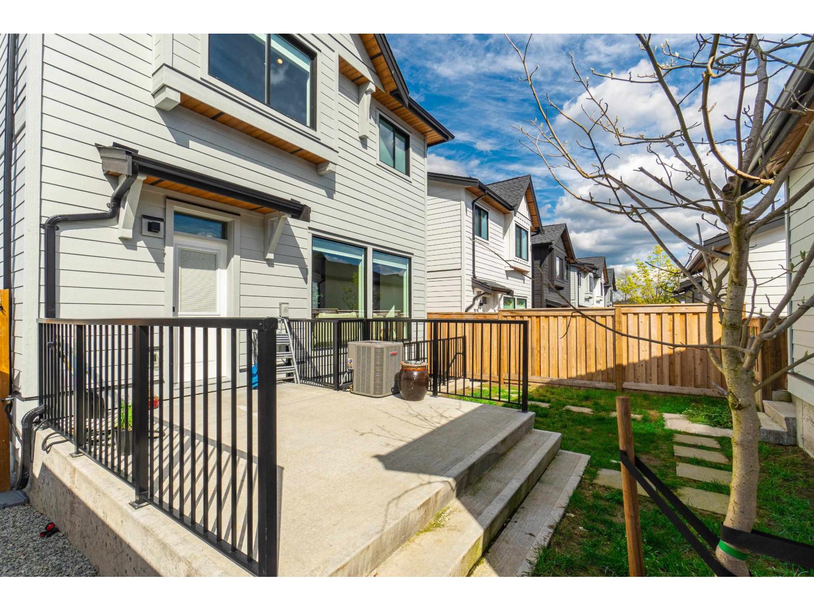 19656 76b Avenue, Langley, British Columbia  V2Y 3T4 - Photo 31 - R3063527