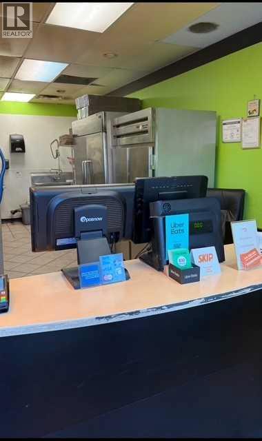 643 Shawinigan Drive Sw, Calgary, Alberta  T2Y 2Y6 - Photo 6 - A2243823