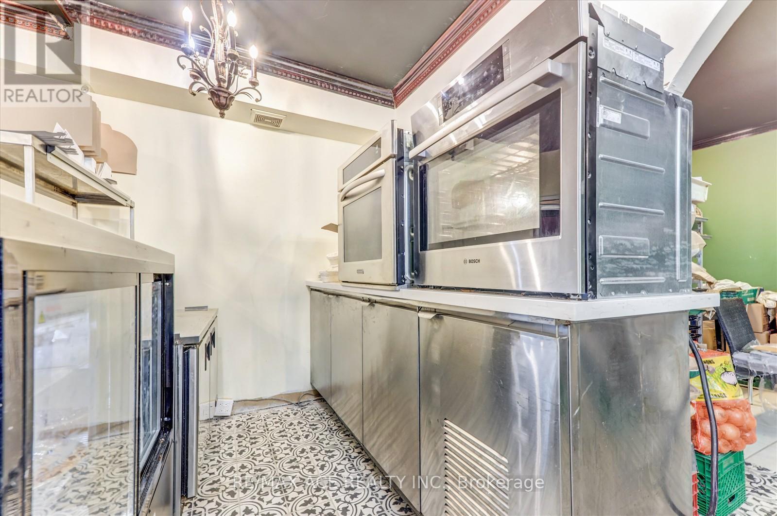 589 Parliament Street E, Toronto (North St. James Town), Ontario  M4X 1P9 - Photo 17 - C12498112