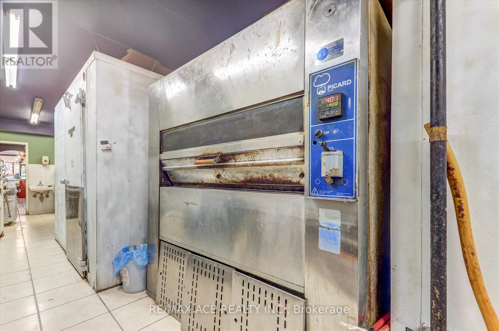 589 Parliament Street E, Toronto (North St. James Town), Ontario  M4X 1P9 - Photo 27 - C12498112