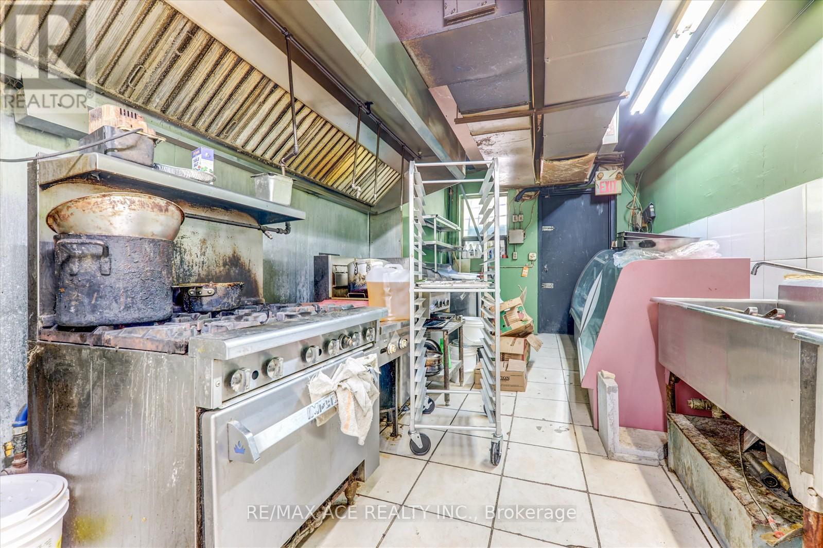 589 Parliament Street E, Toronto (North St. James Town), Ontario  M4X 1P9 - Photo 29 - C12498112