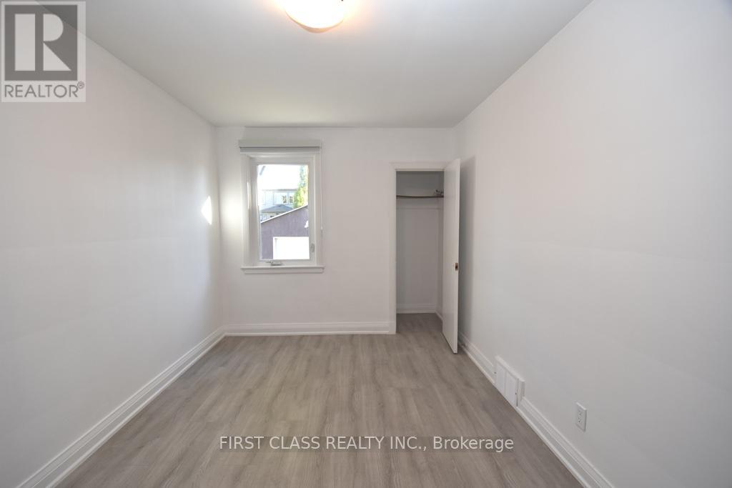 129 Felbrigg Avenue, Toronto, Ontario  M5M 2M6 - Photo 10 - C12498124