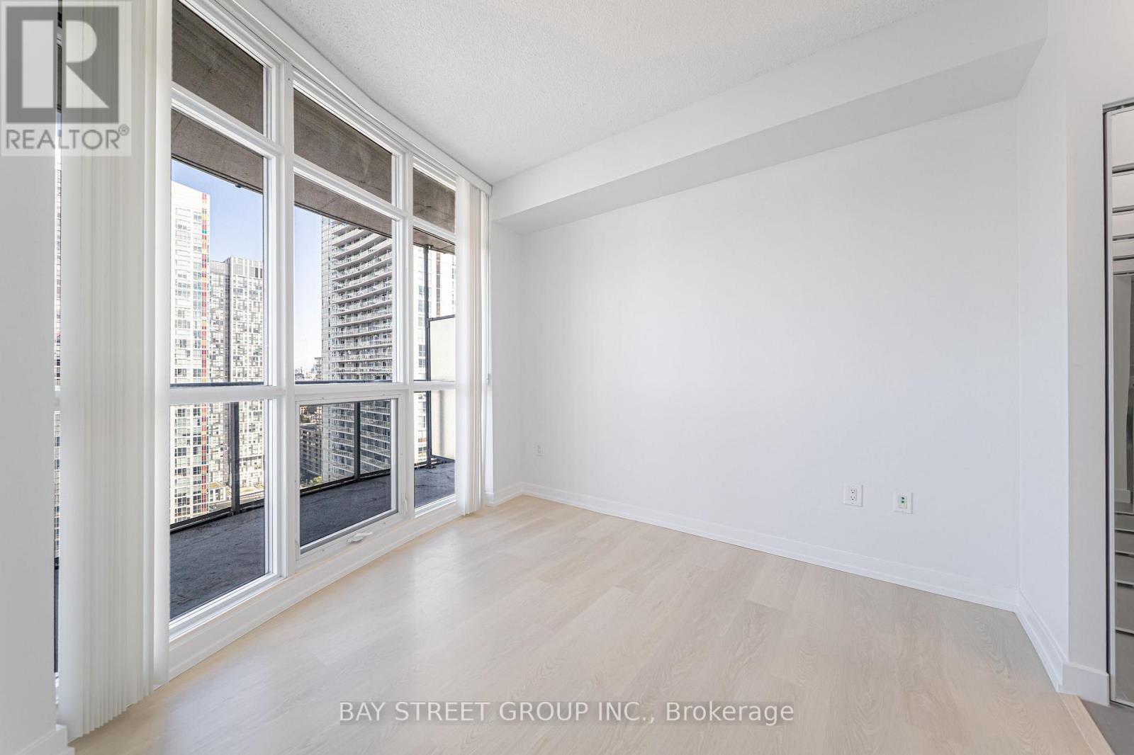 2807 - 38 Dan Leckie Way, Toronto, Ontario  M5V 2V6 - Photo 13 - C12498142