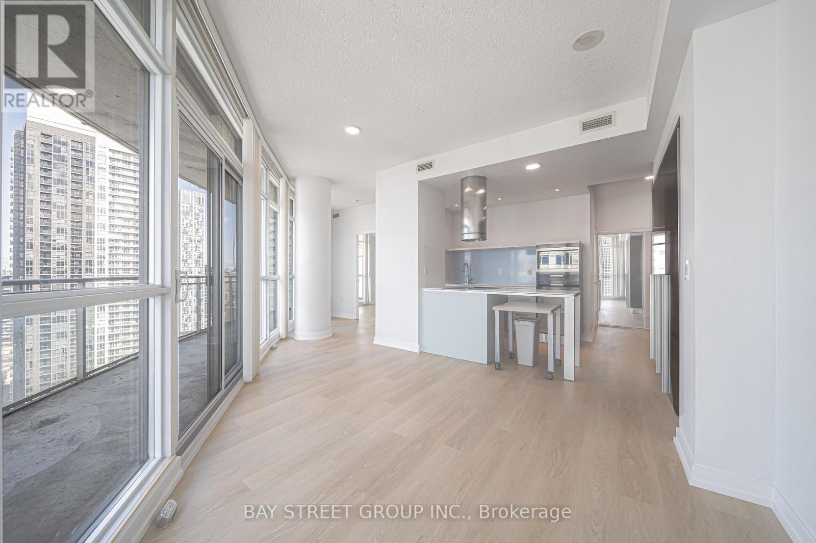 2807 - 38 Dan Leckie Way, Toronto, Ontario  M5V 2V6 - Photo 7 - C12498142