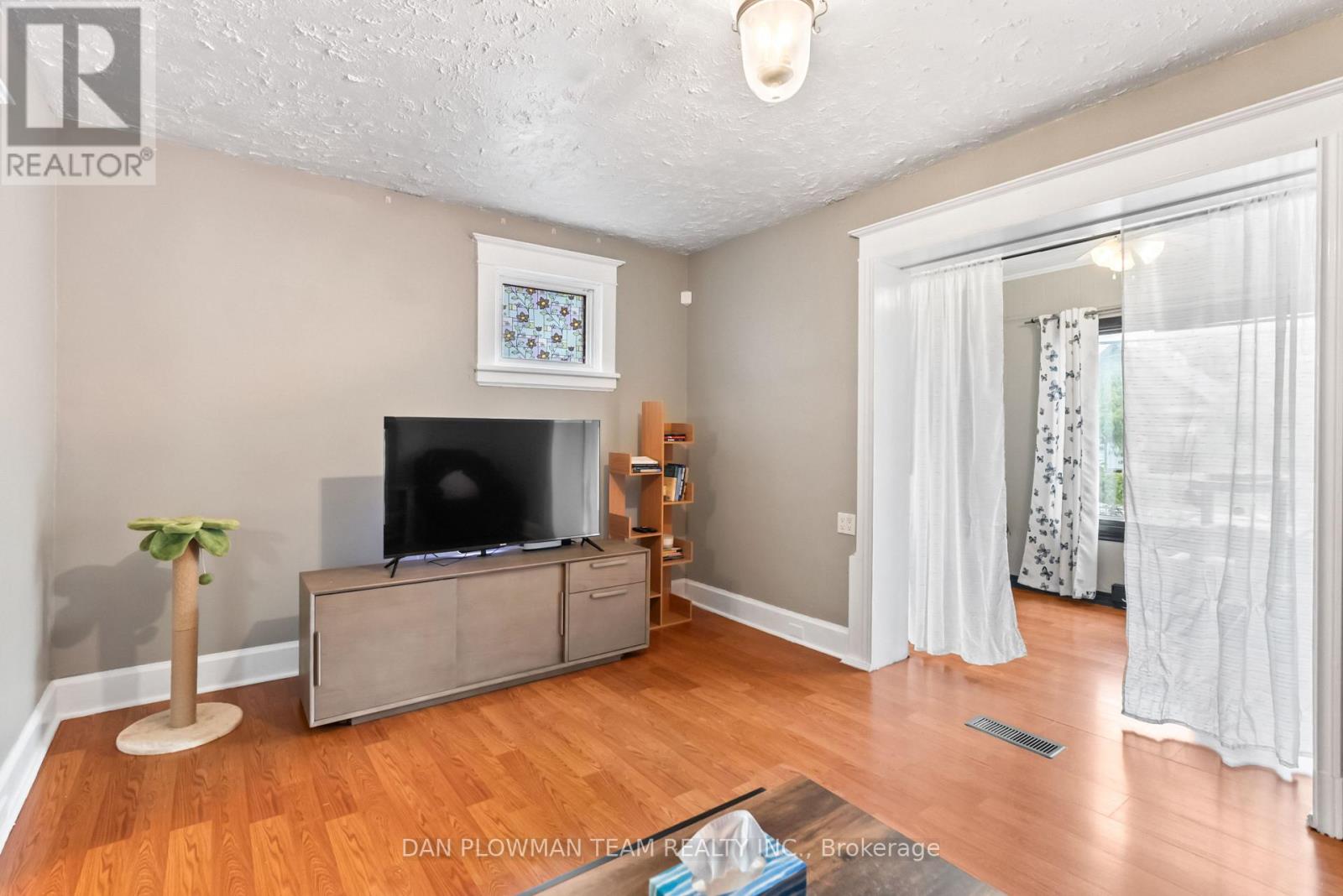 62 Park Road S, Oshawa, Ontario  L1J 4G9 - Photo 7 - E12498104