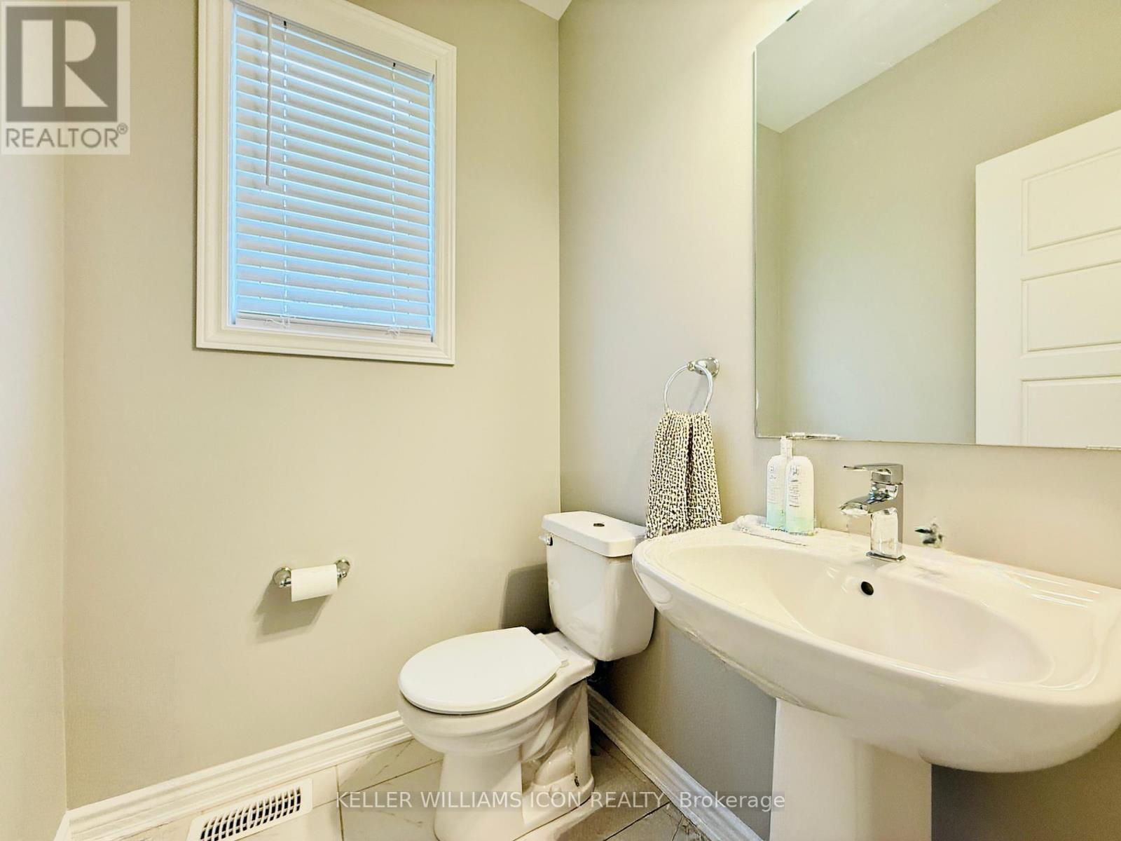 990 Fameflower Street, Ottawa, Ontario  K2J 7A1 - Photo 13 - X12498032