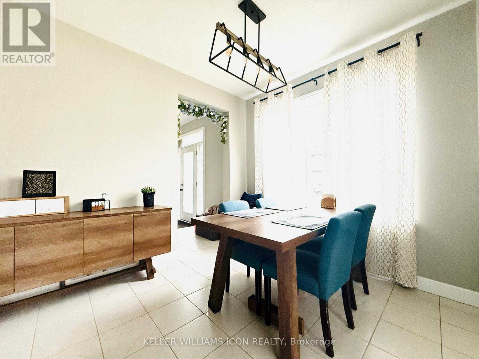 990 Fameflower Street, Ottawa, Ontario  K2J 7A1 - Photo 5 - X12498032