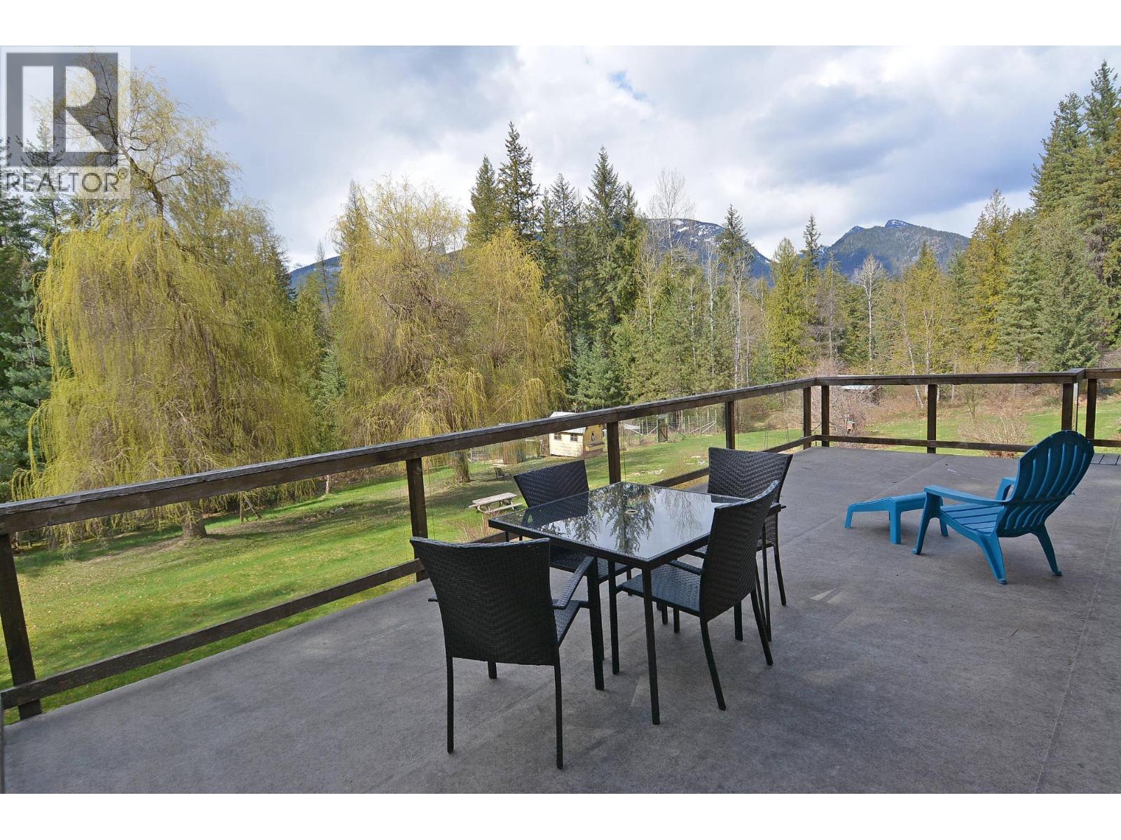 8481 6 Highway, Slocan, British Columbia  V1L 2C0 - Photo 20 - 10345730