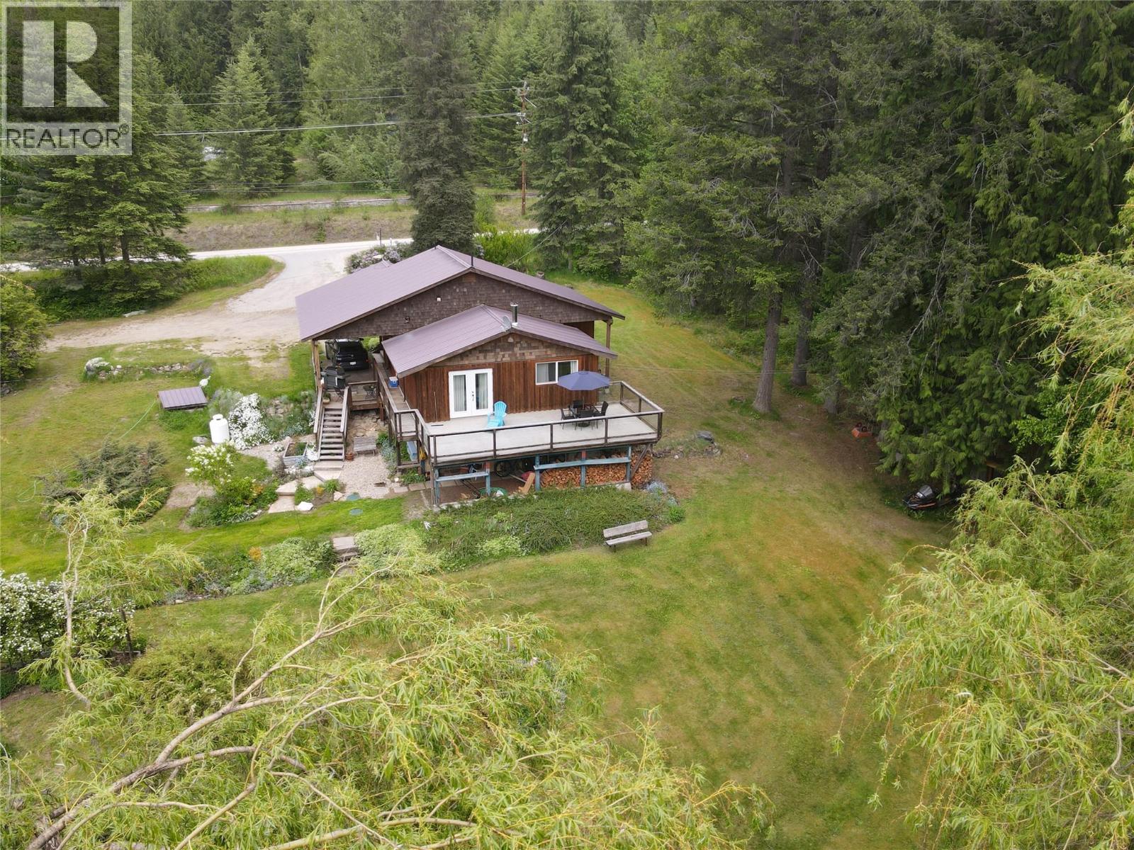 8481 6 Highway, Slocan, British Columbia  V1L 2C0 - Photo 70 - 10345730