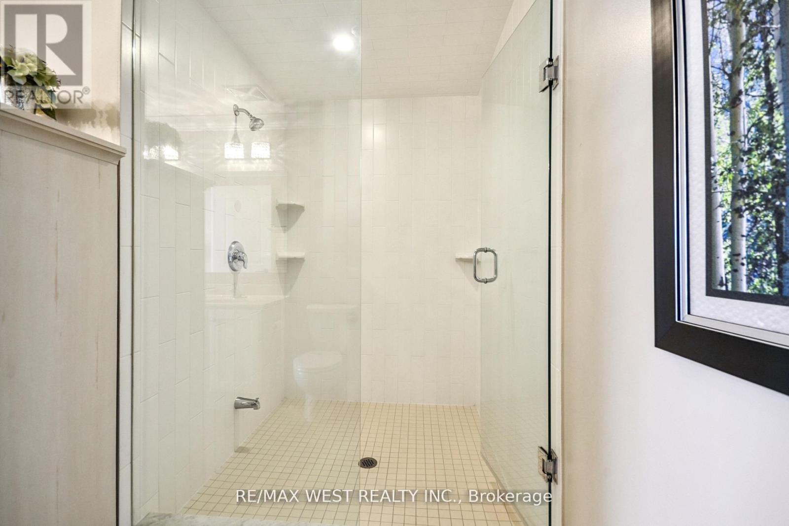 321 - 281 Woodbridge Avenue, Vaughan (West Woodbridge), Ontario  L4L 0C6 - Photo 10 - N12498078