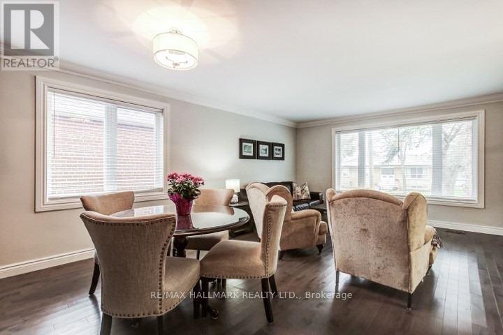 336 Skopit Road, Richmond Hill, Ontario  L4C 2Y8 - Photo 8 - N12498110