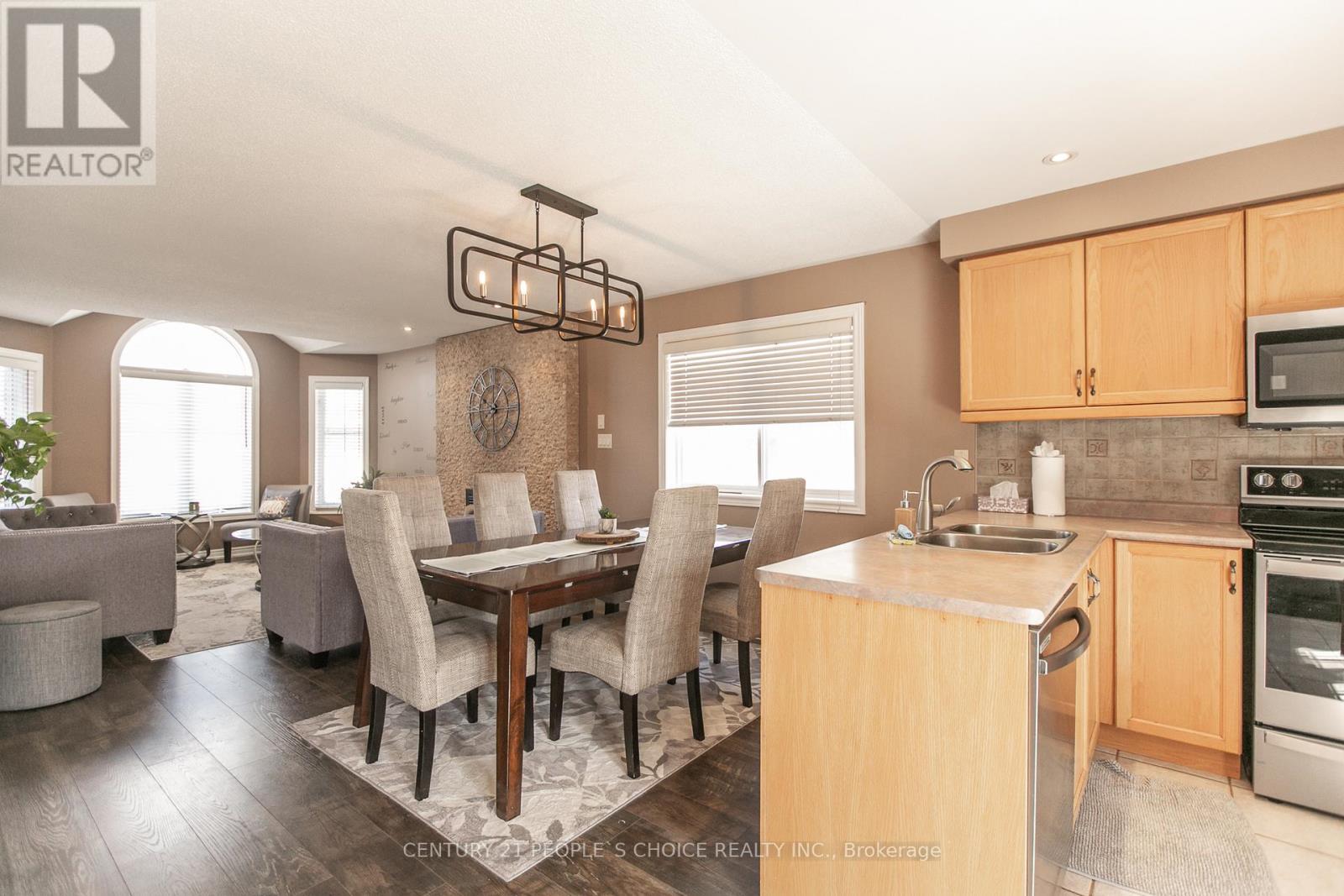 55 Marsellus Drive, Barrie (Holly), Ontario  L4N 8S6 - Photo 8 - S12498080