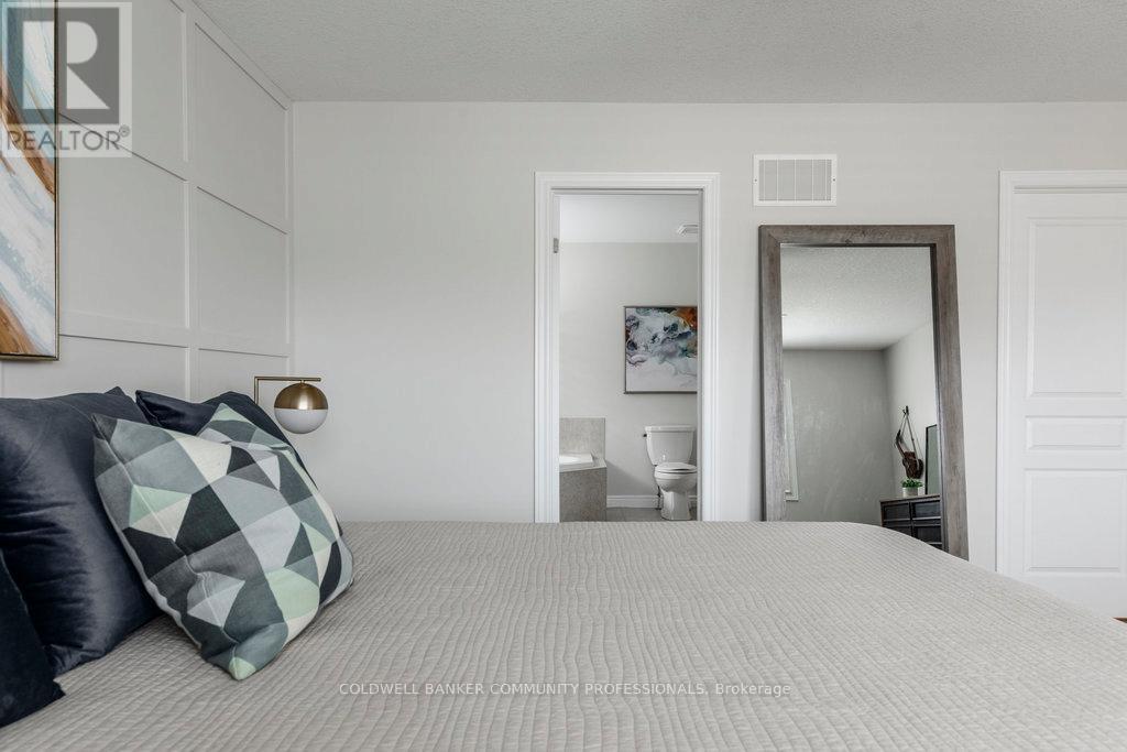 142 Painter Terrace, Hamilton, Ontario  L8B 0V9 - Photo 21 - X12497400