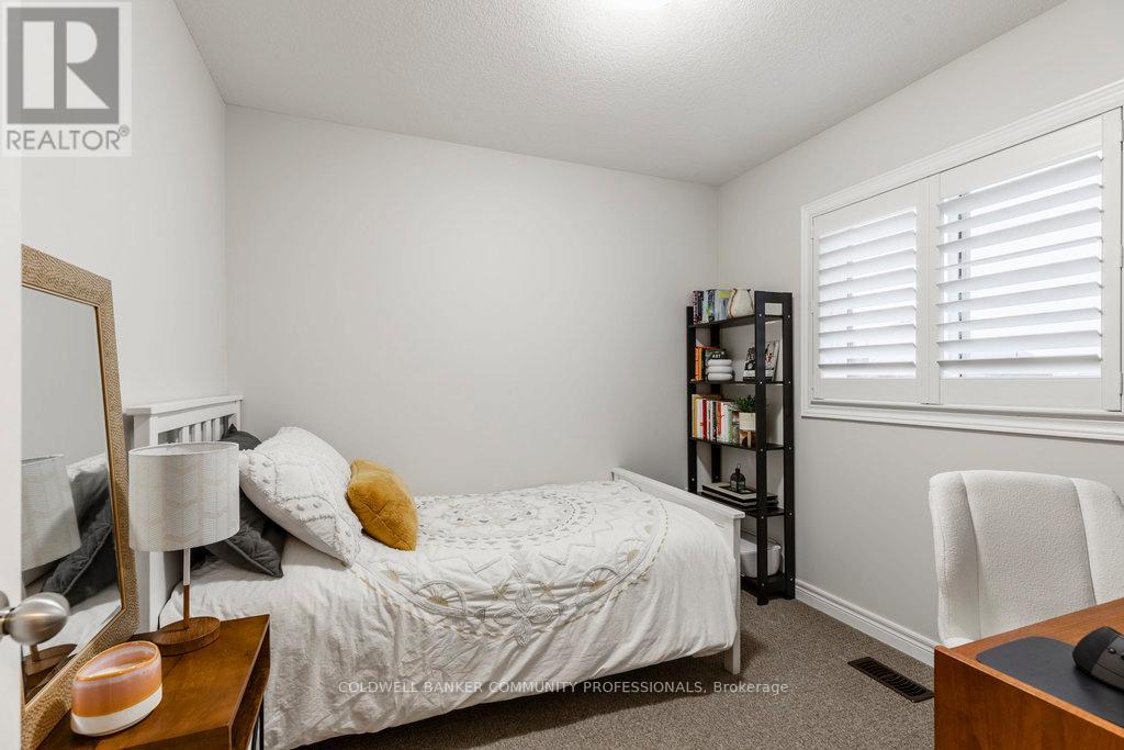 142 Painter Terrace, Hamilton, Ontario  L8B 0V9 - Photo 33 - X12497400