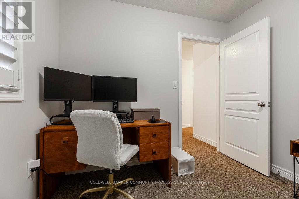 142 Painter Terrace, Hamilton, Ontario  L8B 0V9 - Photo 34 - X12497400