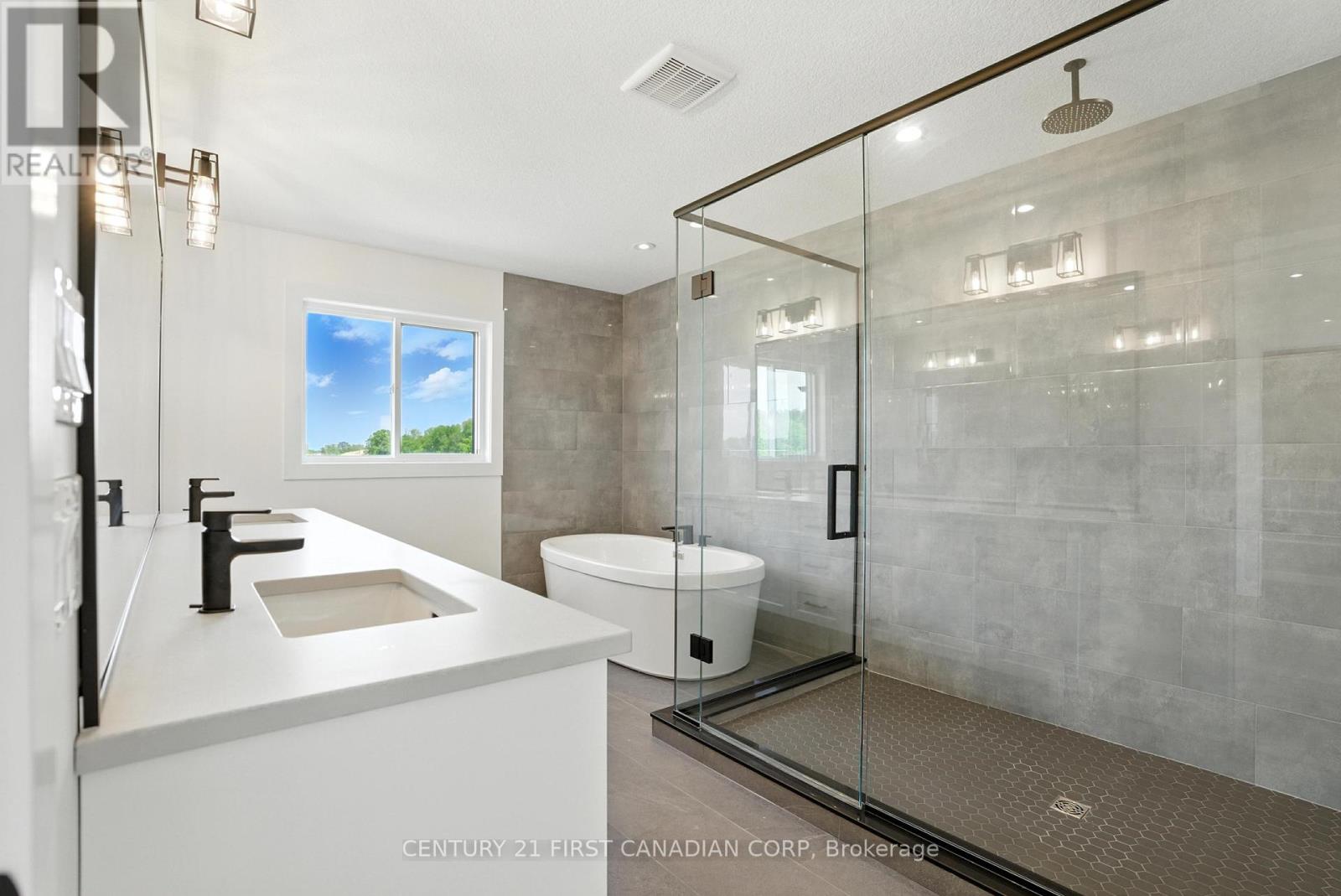 3124 Gillespie Trail, London South (South V), Ontario  N6P 0L4 - Photo 14 - X12278568