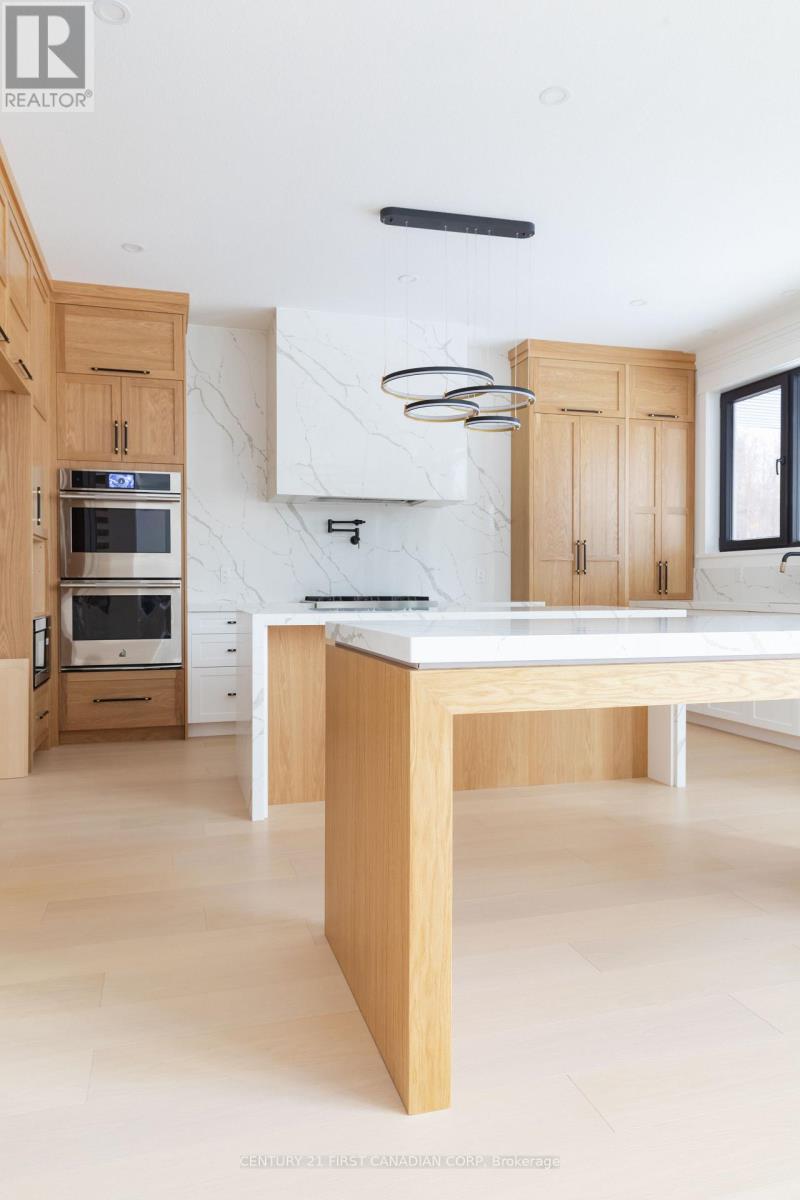 3124 Gillespie Trail, London South (South V), Ontario  N6P 0L4 - Photo 6 - X12278568