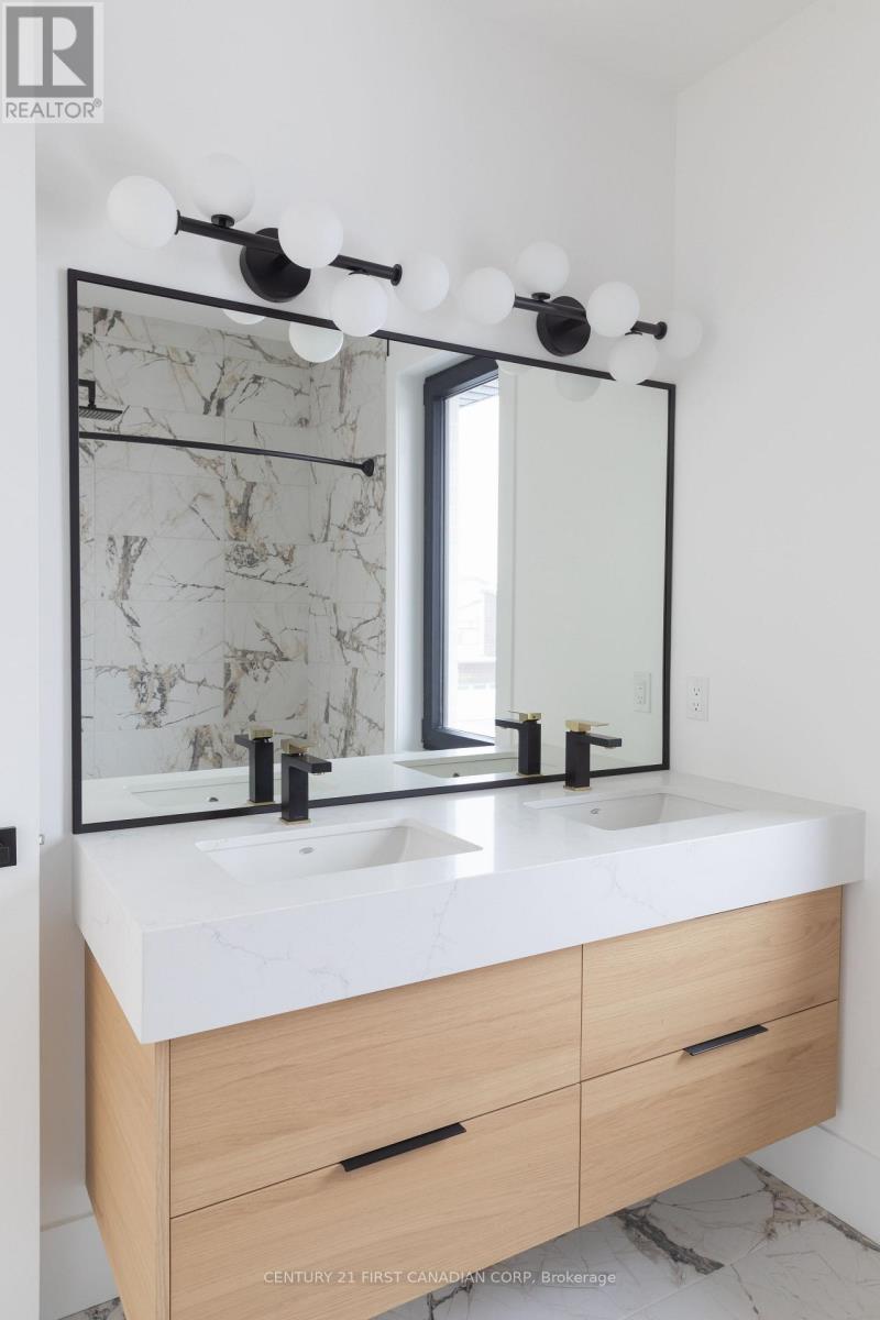 3124 Gillespie Trail, London South (South V), Ontario  N6P 0L4 - Photo 7 - X12278568