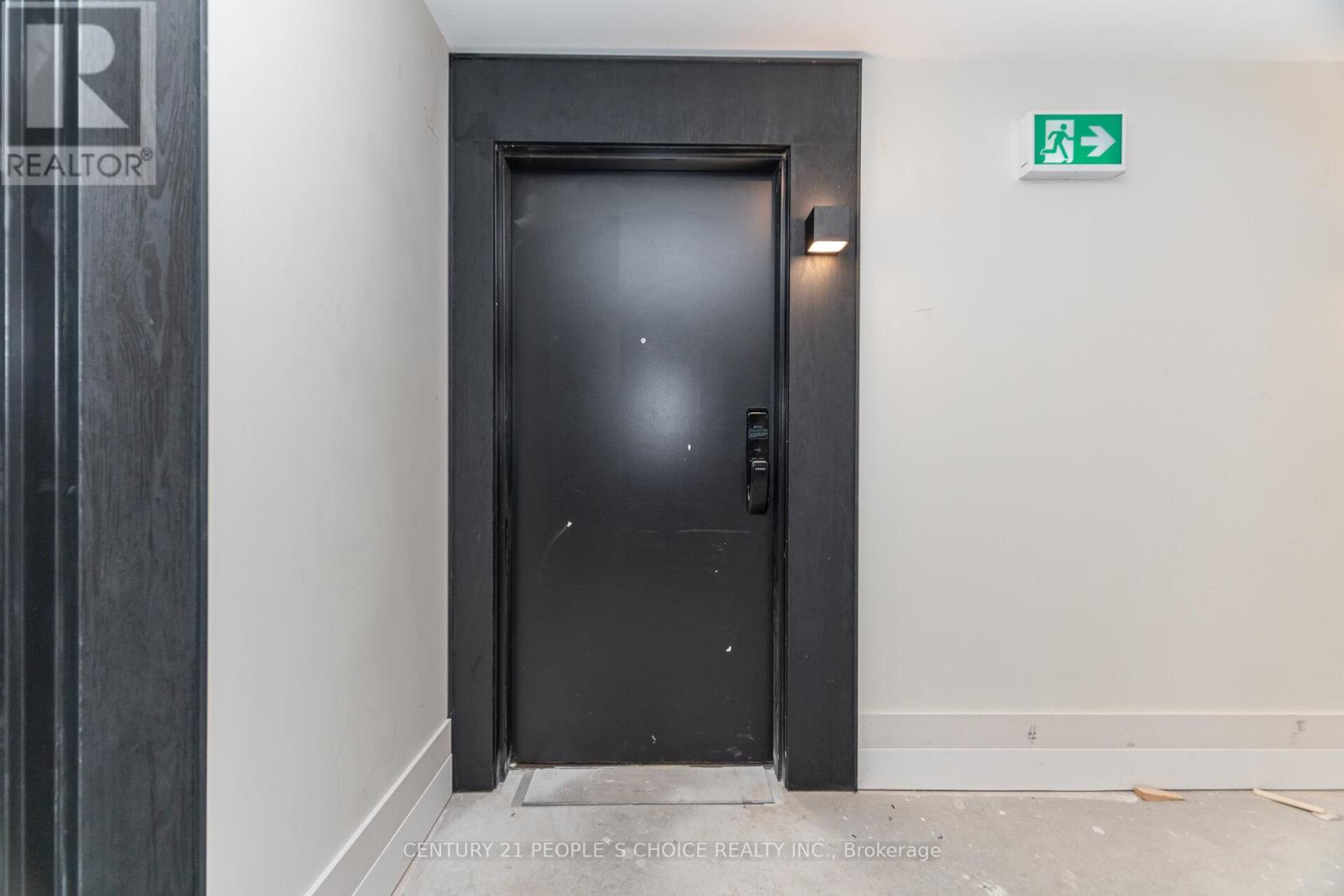 461 Green Road, Hamilton, Ontario  L8E 5B4 - Photo 2 - X12498088