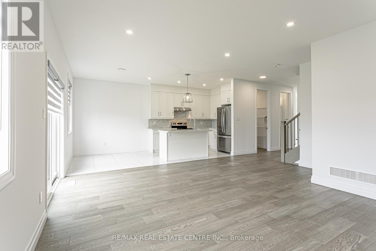 2607 Bateman Trail, London South, Ontario  N6L 0H2 - Photo 11 - X12498106