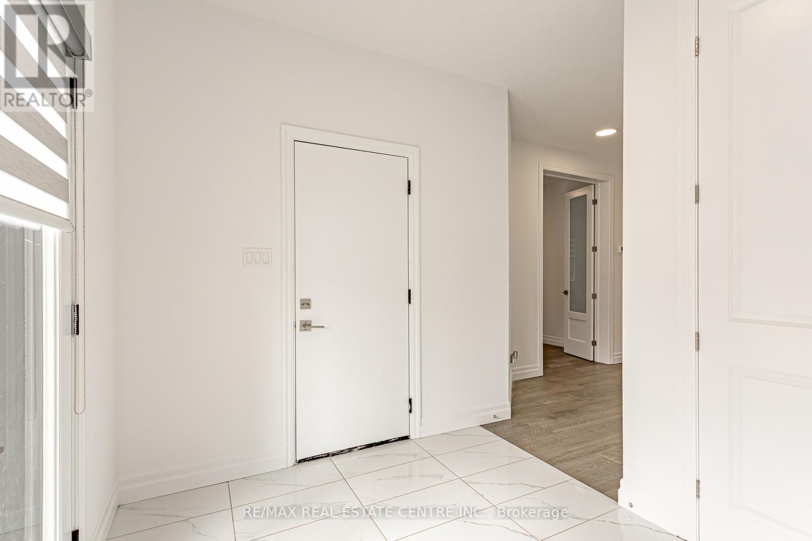 2607 Bateman Trail, London South, Ontario  N6L 0H2 - Photo 5 - X12498106