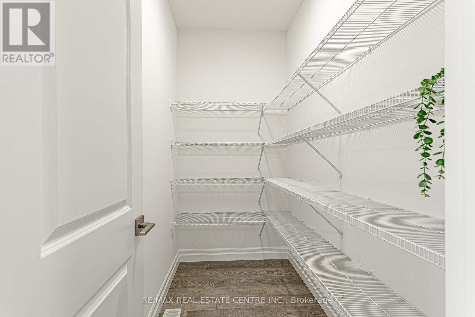 2607 Bateman Trail, London South, Ontario  N6L 0H2 - Photo 9 - X12498106