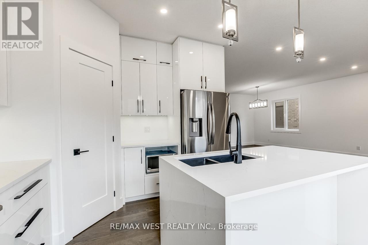 92 Poole Crescent, Middlesex Centre, Ontario  N0L 1R0 - Photo 9 - X12498118