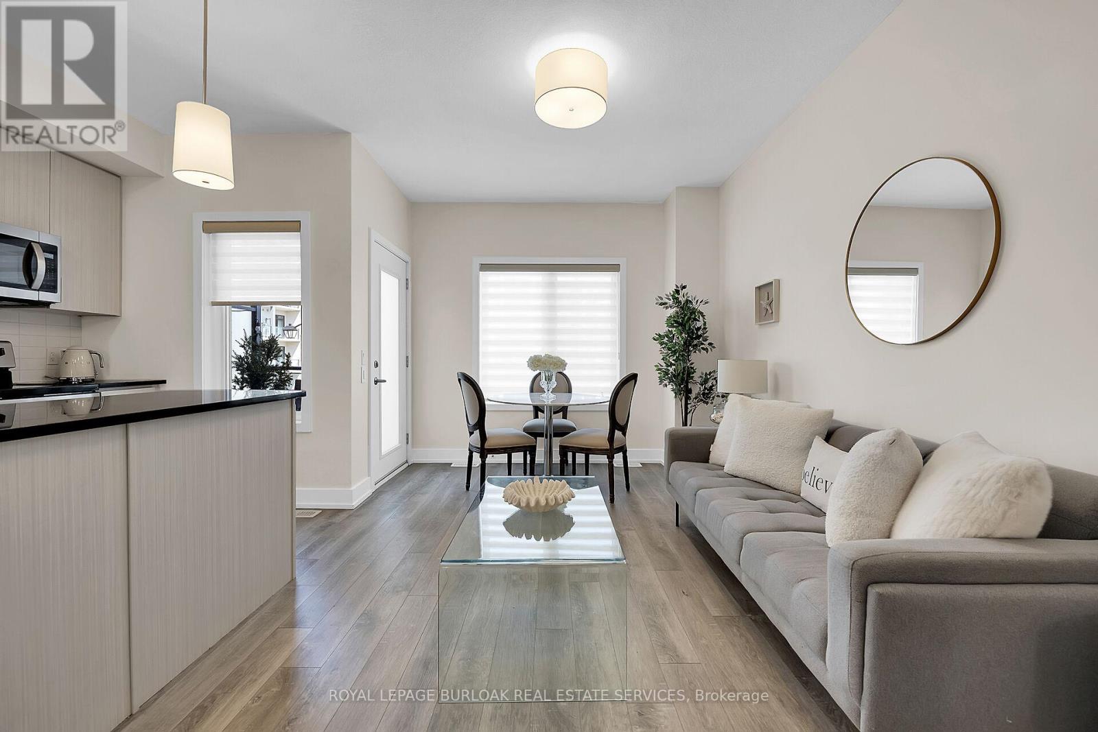 9 - 115 Shoreview Place, Hamilton, Ontario  L8E 0K4 - Photo 5 - X12498132