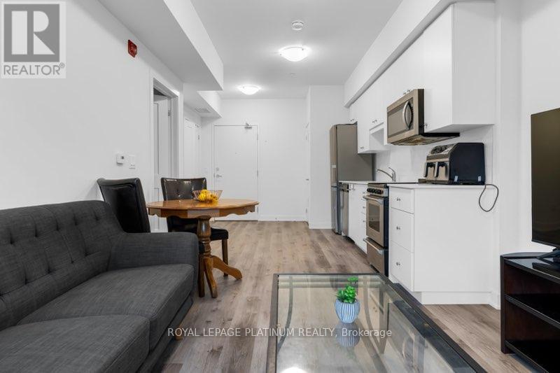 201 - 110 Fergus Avenue, Kitchener, Ontario  N2A 2H2 - Photo 8 - X12498140