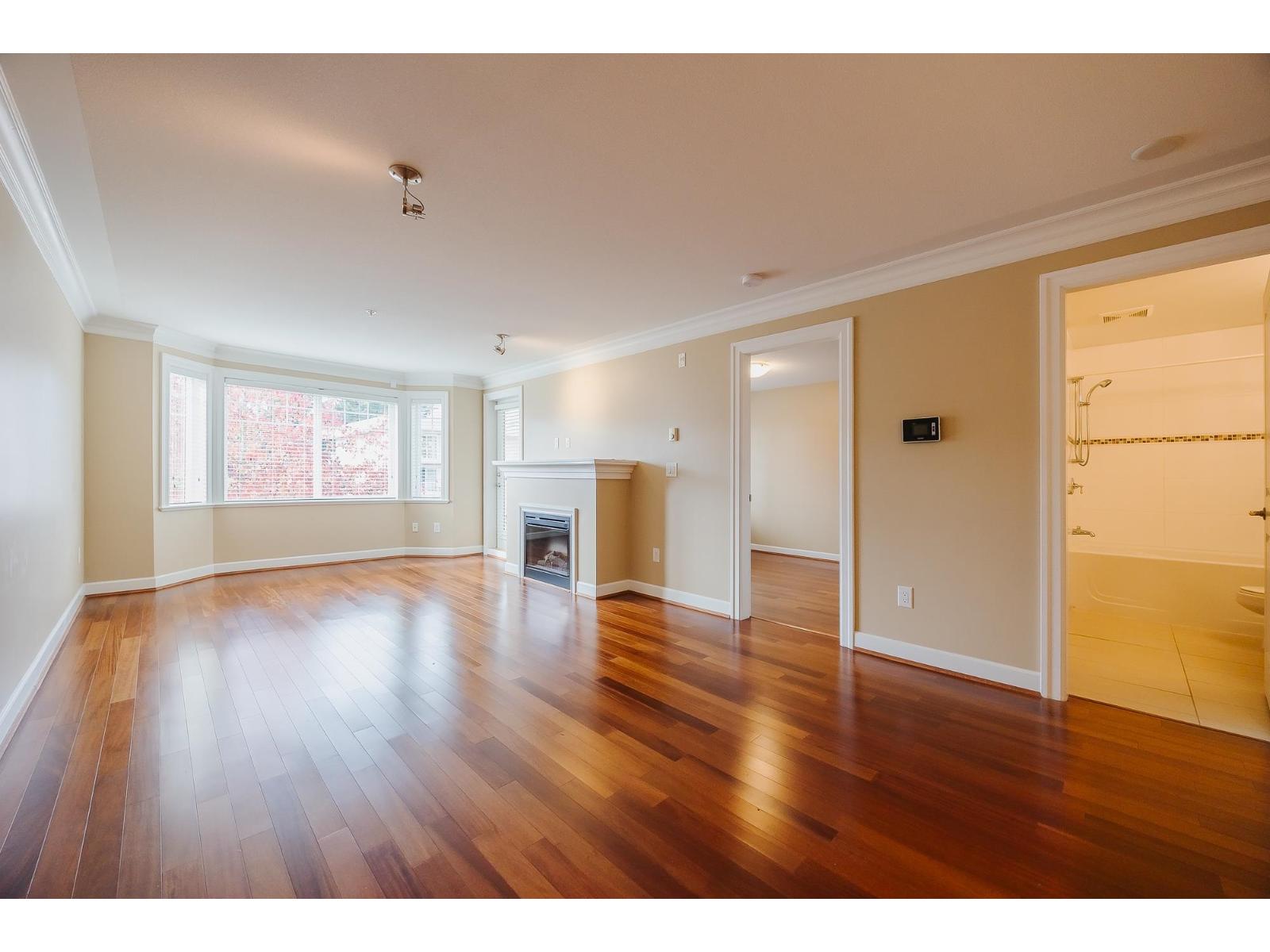 305 15357 Roper Avenue, White Rock, British Columbia  V4B 2G2 - Photo 12 - R3059514