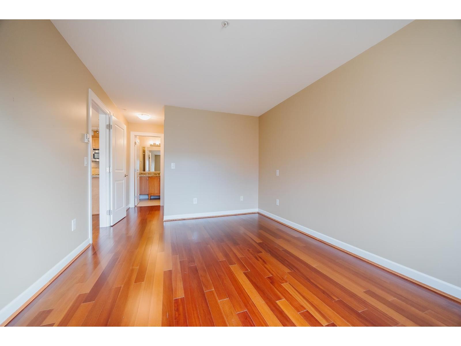 305 15357 Roper Avenue, White Rock, British Columbia  V4B 2G2 - Photo 28 - R3059514