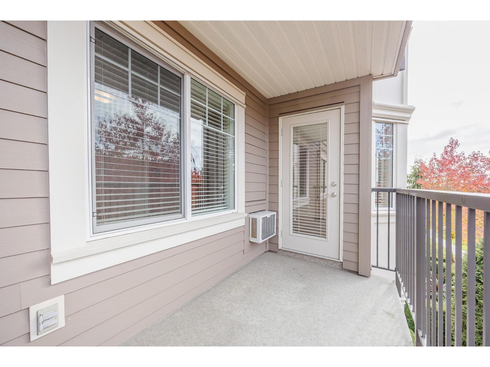 305 15357 Roper Avenue, White Rock, British Columbia  V4B 2G2 - Photo 19 - R3059514